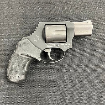 TAURUS MODEL 856 ULTRA LITE .38 SPL - Image 2 of 9