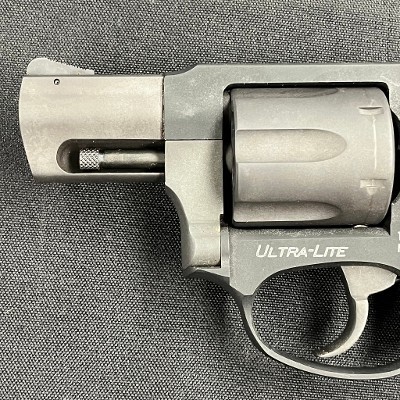 TAURUS MODEL 856 ULTRA LITE .38 SPL - Image 6 of 9