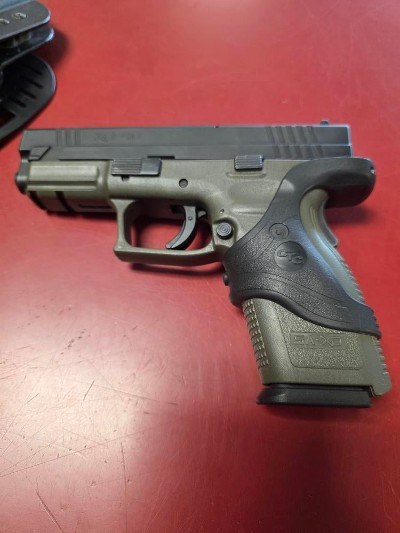 SPRINGFIELD ARMORY XD-40 40 Smith & Wesson - Image 5 of 6