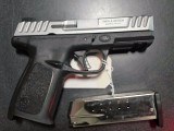 SMITH & WESSON SD40 2.0 40 Smith & Wesson - Image 2 of 2