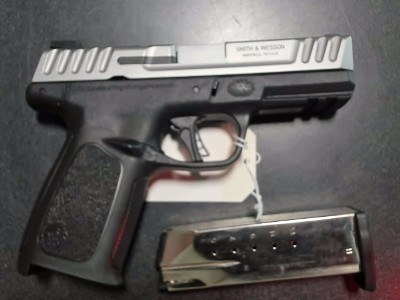 SMITH & WESSON SD40 2.0 40 Smith & Wesson - Image 2 of 2