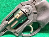 RUGER LCR .22 WMR - Image 3 of 20