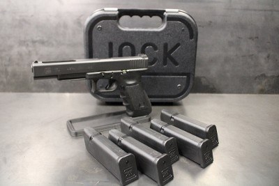 GLOCK G17L 9MM LUGER (9x19 PARA) - Image 1 of 5