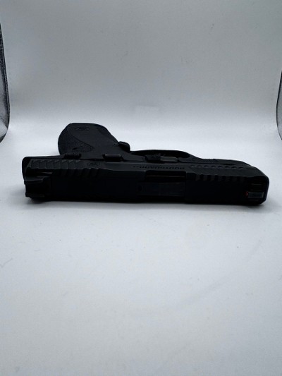 SMITH & WESSON BODYGUARD 2.0 .380 ACP - Image 7 of 10