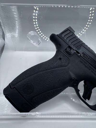 SMITH & WESSON BODYGUARD 2.0 .380 ACP - Image 5 of 10