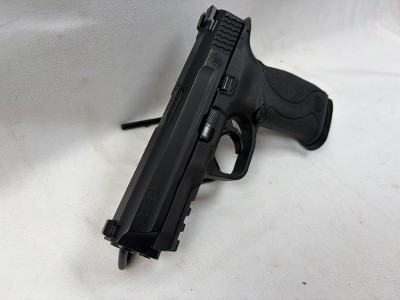 SMITH & WESSON M&P40 .40 S&W - Image 2 of 7