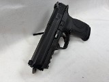 SMITH & WESSON M&P40 .40 S&W - Image 2 of 7