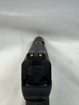 SMITH & WESSON M&P40 .40 S&W - Image 7 of 7