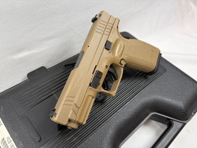 SPRINGFIELD ARMORY XD-40 .40 S&W - Image 2 of 7