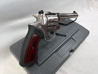 RUGER GP100 .22 LR - Image 5 of 7