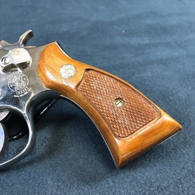 SMITH & WESSON 10-7 .38 SPL - Image 6 of 11