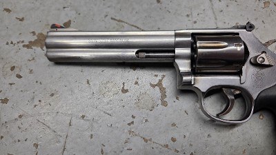 SMITH & WESSON 686 PLUS .357 MAG - Image 4 of 15