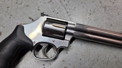 SMITH & WESSON 686 PLUS .357 MAG - Image 8 of 15