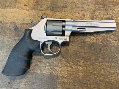 SMITH & WESSON 986 PRO PERFORMANCE 9MM LUGER (9X19 PARA) - Image 1 of 2