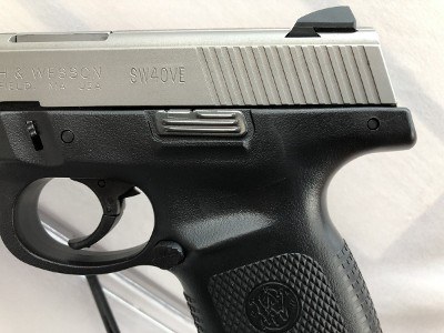 SMITH & WESSON SW40VE .40 S&W - Image 6 of 14