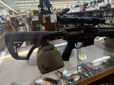 DANIEL DEFENSE DD4 RIS II 5.56X45MM NATO - Image 1 of 5