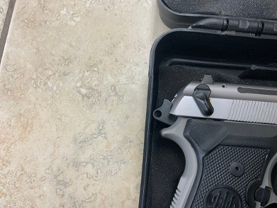 BERETTA 92FS COMPACT 9MM LUGER (9x19 PARA) - Image 4 of 9