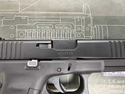 GLOCK G22 GEN5 .40 S&W - Image 3 of 5