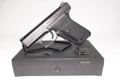 HECKLER & KOCH P7 M8 9MM LUGER (9x19 PARA) - Image 1 of 8