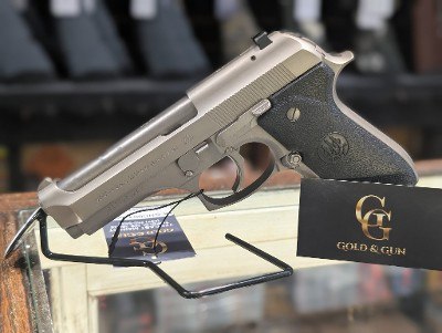BERETTA 96D .40 S&W - Image 1 of 3