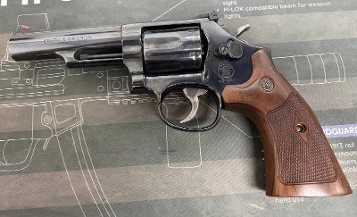 SMITH & WESSON 19-9 .357 MAG - Image 1 of 5