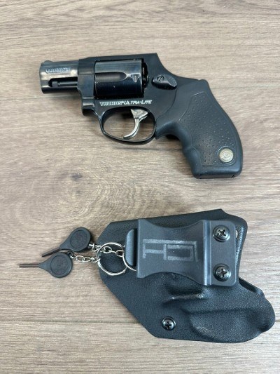 TAURUS MODEL 85 ULTRA-LITE .38 SPL - Image 1 of 10