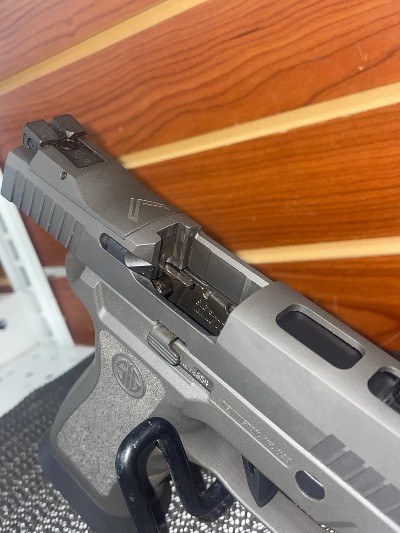 SIG SAUER P320 X-FIVE 9MM LUGER (9x19 PARA) - Image 4 of 10