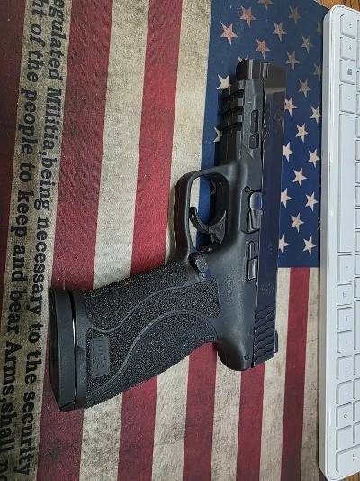 SMITH & WESSON M&P 45 M2.0 .45 ACP - Image 2 of 8