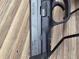 SMITH & WESSON M&P 40 .40 S&W - Image 4 of 6