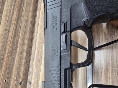 SIG SAUER P365 X Macro 9MM LUGER (9x19 PARA) - Image 6 of 7