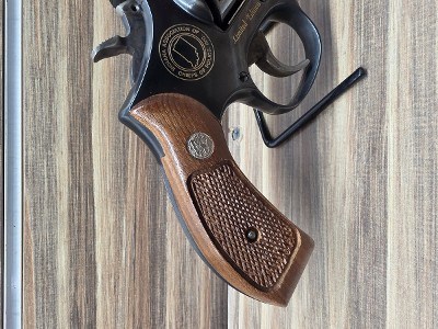 SMITH & WESSON 19-5 .357 MAG - Image 6 of 15