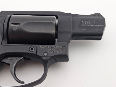 SMITH & WESSON BODYGUARD 38 .38 SPL - Image 3 of 7