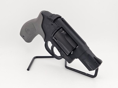 SMITH & WESSON BODYGUARD 38 .38 SPL - Image 2 of 7