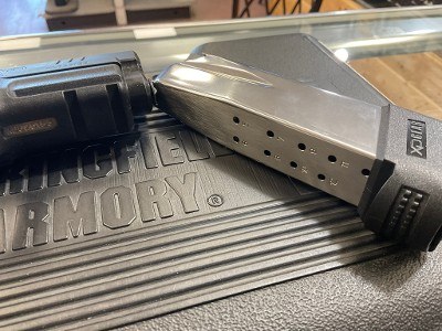 SPRINGFIELD ARMORY XD-45 .45 ACP - Image 4 of 9