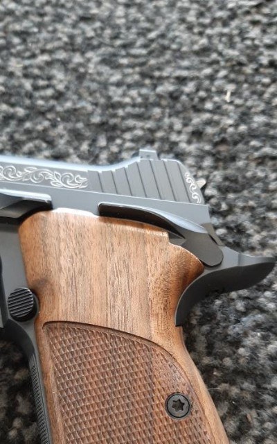 SIG SAUER P210 9MM LUGER (9x19 PARA) - Image 2 of 11