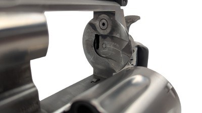 SMITH & WESSON 629-4 Classic .44 MAGNUM - Image 21 of 22