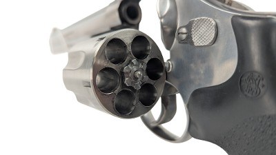 SMITH & WESSON 629-4 Classic .44 MAGNUM - Image 19 of 22