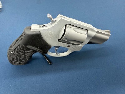 TAURUS 85 Ultra-Lite .38 SPL - Image 4 of 5