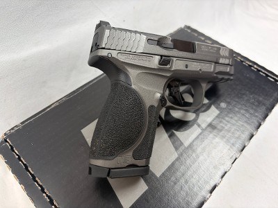 SMITH & WESSON M&P9 M2.0 METAL COMPACT 9MM LUGER (9x19 PARA) - Image 5 of 7