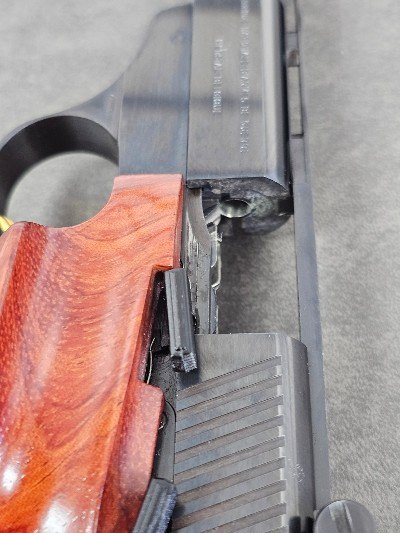 BROWNING Medalist .22 LR - Image 23 of 25