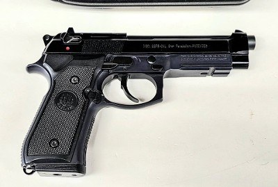 BERETTA BEAUTIFUL LIKE NEW MODEL M9A1 92FS9MM LUGER (9x19 PARA) - Image 1 of 4
