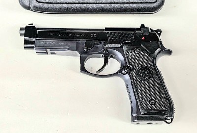 BERETTA BEAUTIFUL LIKE NEW MODEL M9A1 92FS9MM LUGER (9x19 PARA) - Image 3 of 4