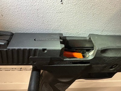TAURUS G2C .40 S&W - Image 7 of 10