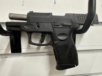 TAURUS G2C .40 S&W - Image 9 of 10