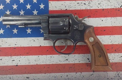 SMITH & WESSON 10-10 .38 SPL - Image 2 of 7