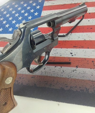 SMITH & WESSON 10-10 .38 SPL - Image 5 of 7