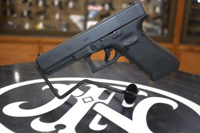 GLOCK G17 GEN3 9MM LUGER (9x19 PARA) - Image 2 of 4