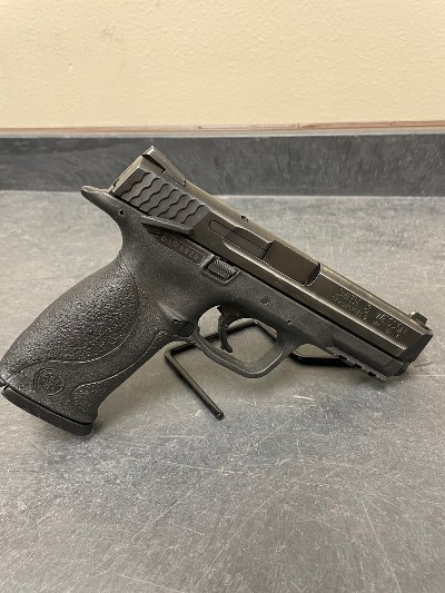 SMITH & WESSON M&P 40 .40 S&W - Image 2 of 3