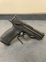 SMITH & WESSON M&P 40 .40 S&W - Image 2 of 3