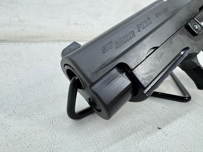 SIG SAUER P220 .45 AUTO RIM - Image 3 of 18